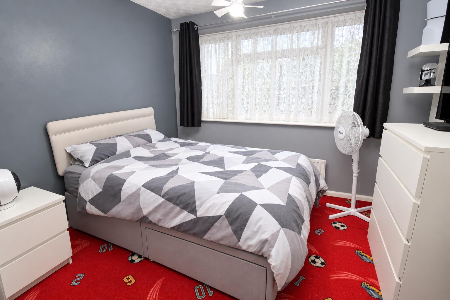 Andover Close, Tilehurst, Reading